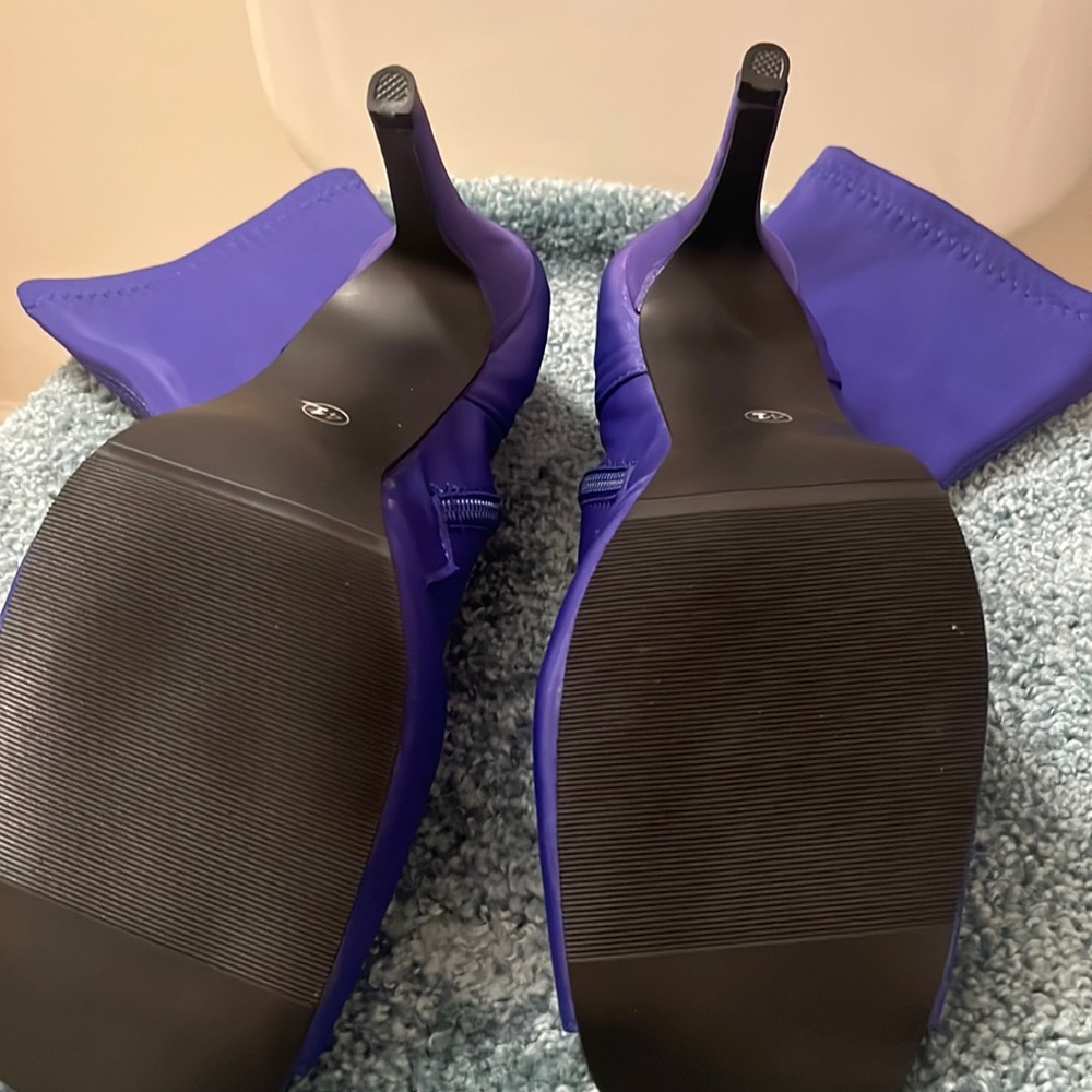 Royal purple peep toe bootie size 10us or 41